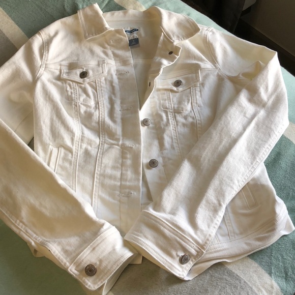 BNWOT White Jean Jacket by Old Navy! - Picture 3 of 4